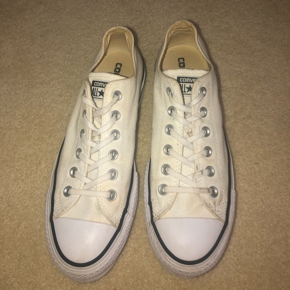 Converse platform white shoes. Womens size 9.